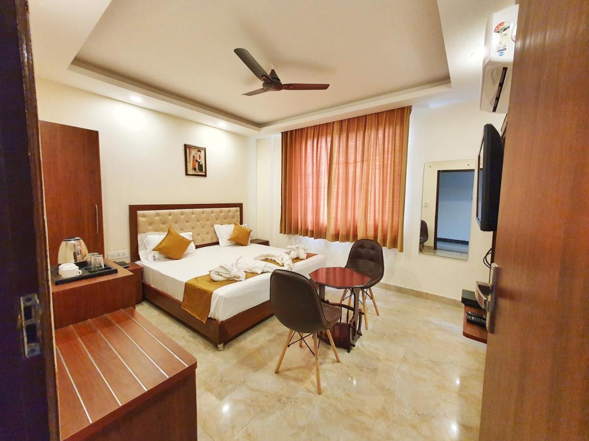The Park Residency Hotel Dehradun Exterior foto